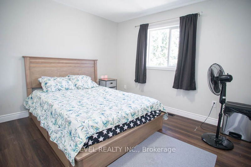 114 Thomas Ave  Brantford, N3S 7V4 | Image 24