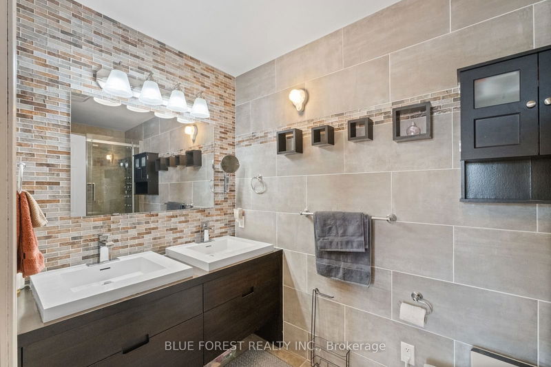 2982 Devon Rd  London, N6E 0A4 | Image 23