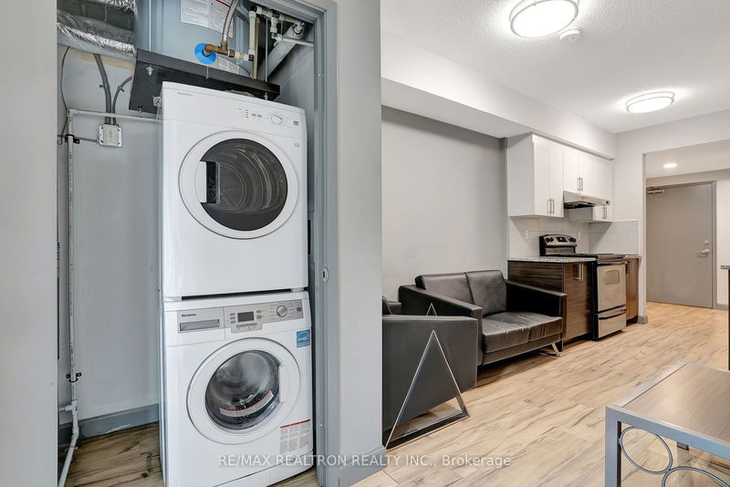  228 - 258B Sunview St  Waterloo, N2L 3V9 | Image 14