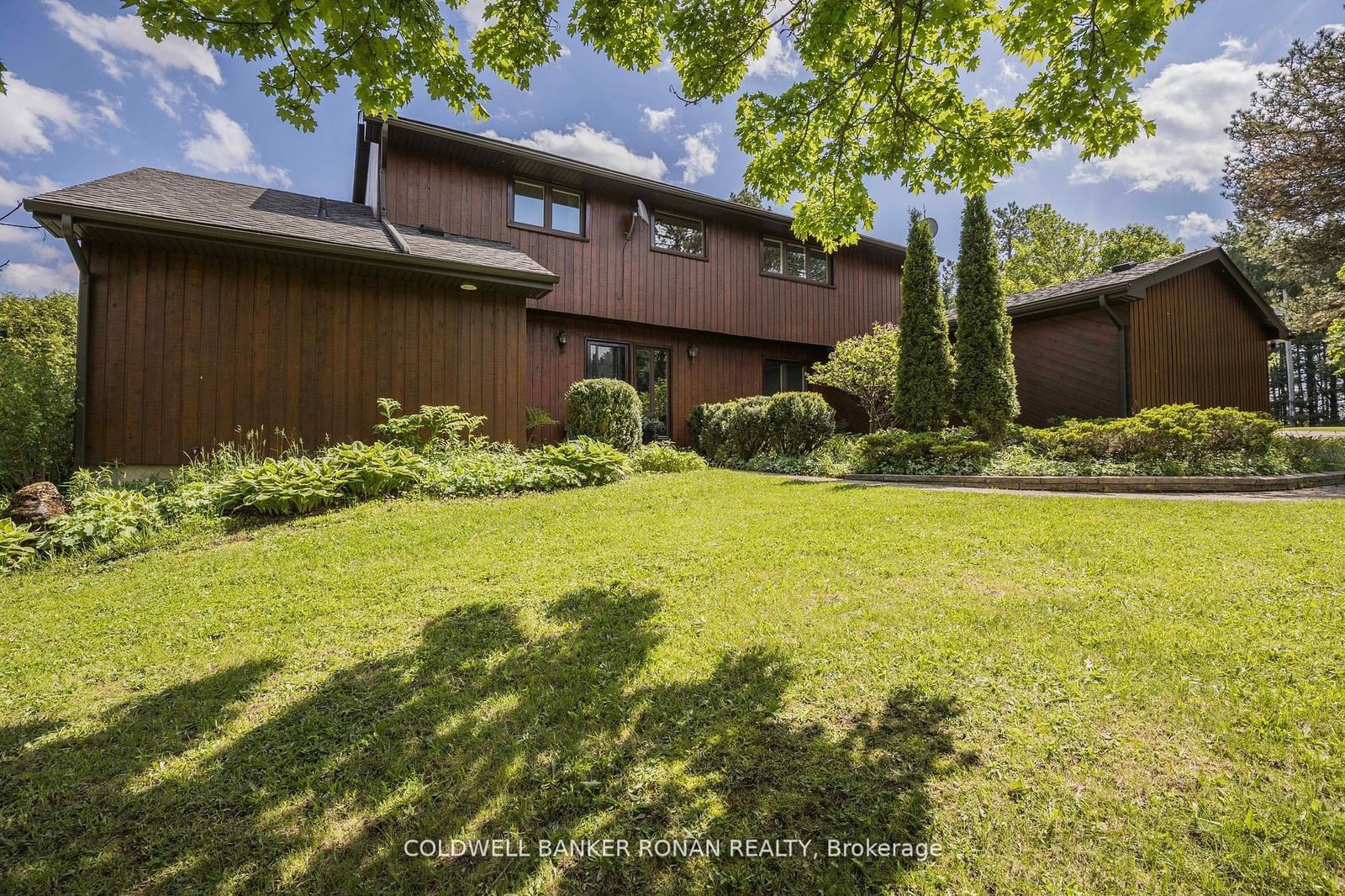 Detached House sold at 487283 Sideroad 30, Mono, Rural Mono, L9V 1H1 - MLS: X9298228