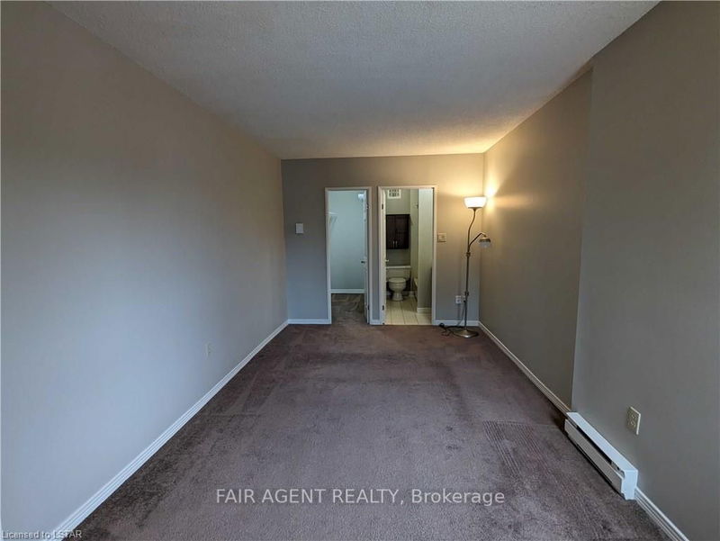  102 - 549 RIDOUT St N London, N6A 5N5 | Image 14