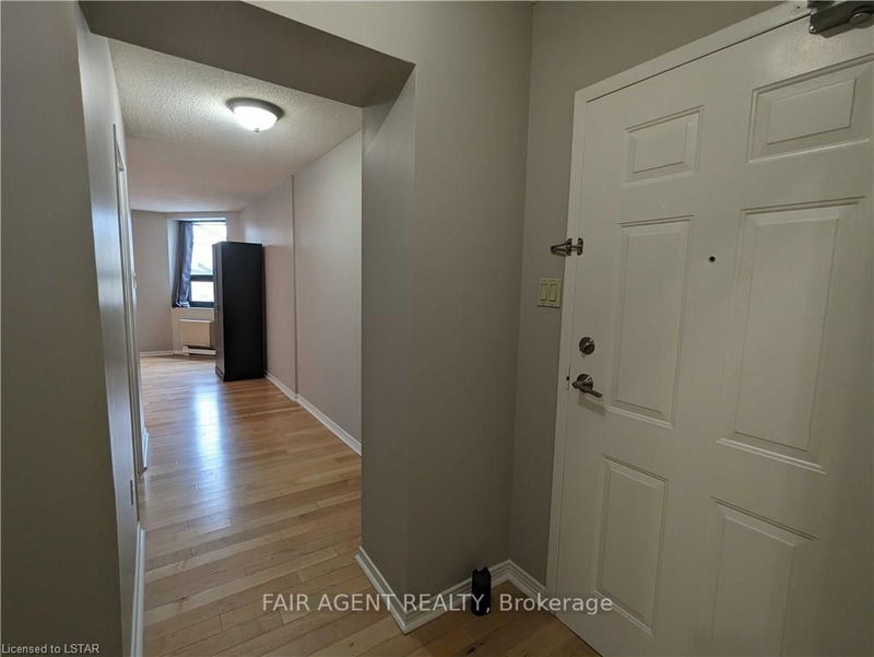  102 - 549 RIDOUT St N London, N6A 5N5 | Image 3