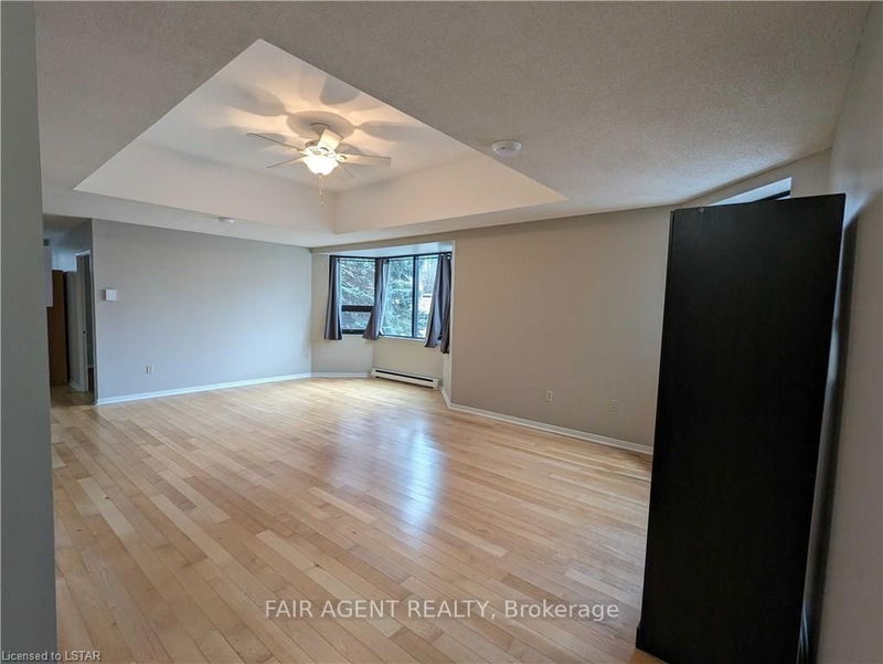  102 - 549 RIDOUT St N London, N6A 5N5 | Image 4