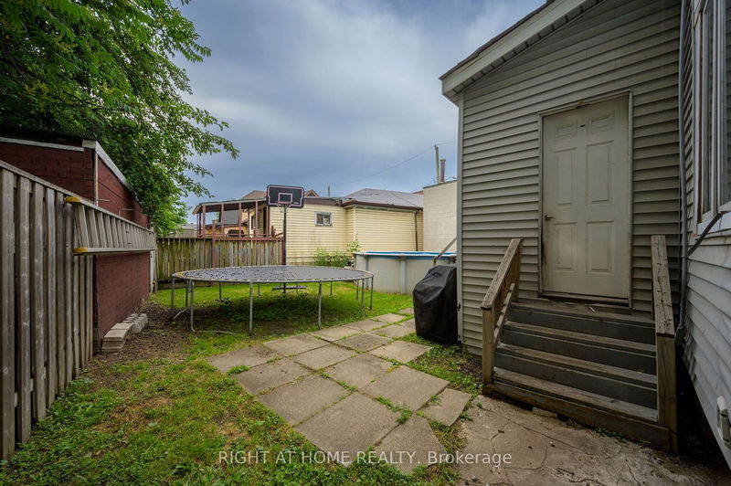 372 Beach Rd  Hamilton, L8H 3K5 | Image 33