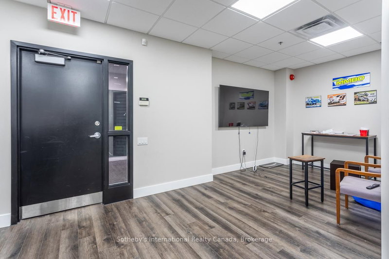 200 - 180 James St S, Hamilton, L8P 4V1 | Image 3