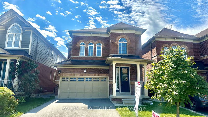 home for lease on 98 Macbean Crescent