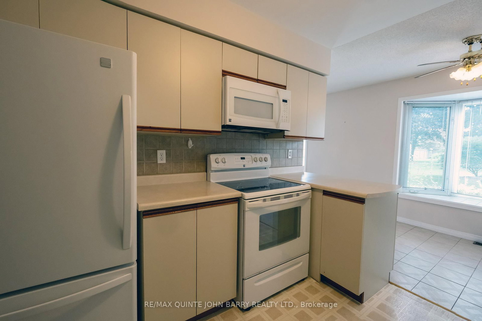 Listing Image 20