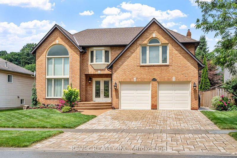home for sale on 9 Meadowbrook Lane