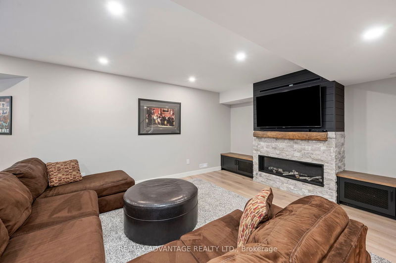 65 Blue Heron Dr  Middlesex Centre, N0M 2A0 | Image 25