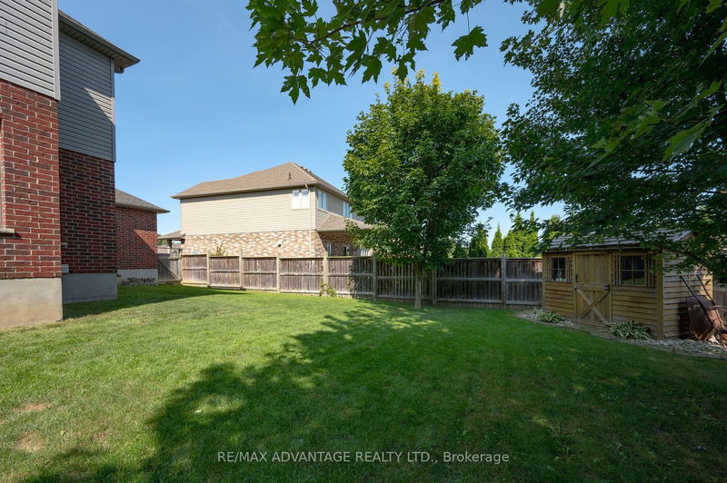 65 Blue Heron Dr  Middlesex Centre, N0M 2A0 | Image 37