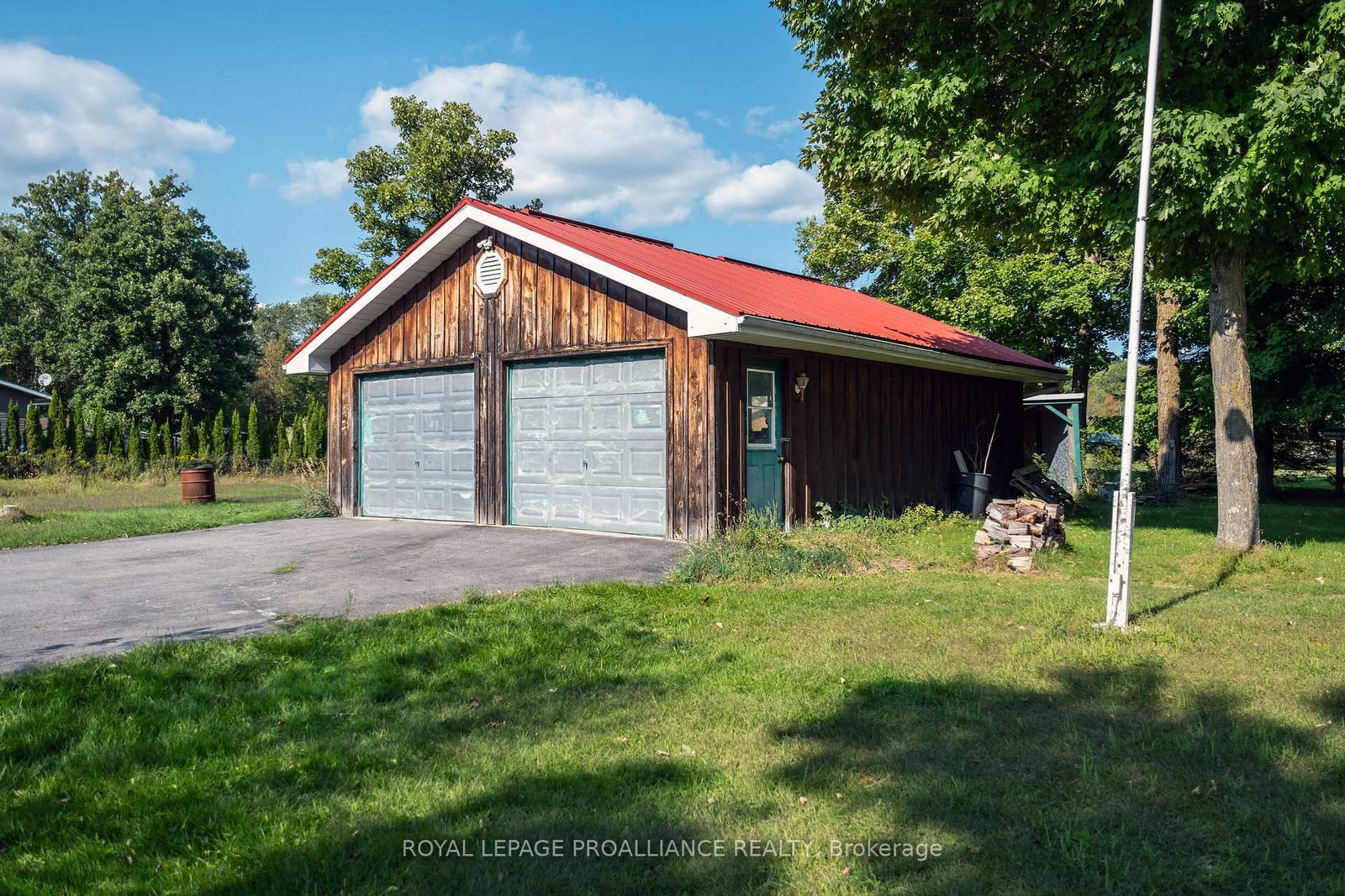 Listing Image 9