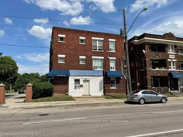 home for lease on 4-815 Main Street E