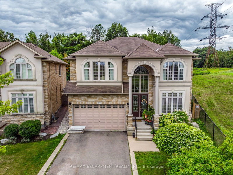 240 CLOVERLEAF Dr  Hamilton, L9K 1T2 | Image 39