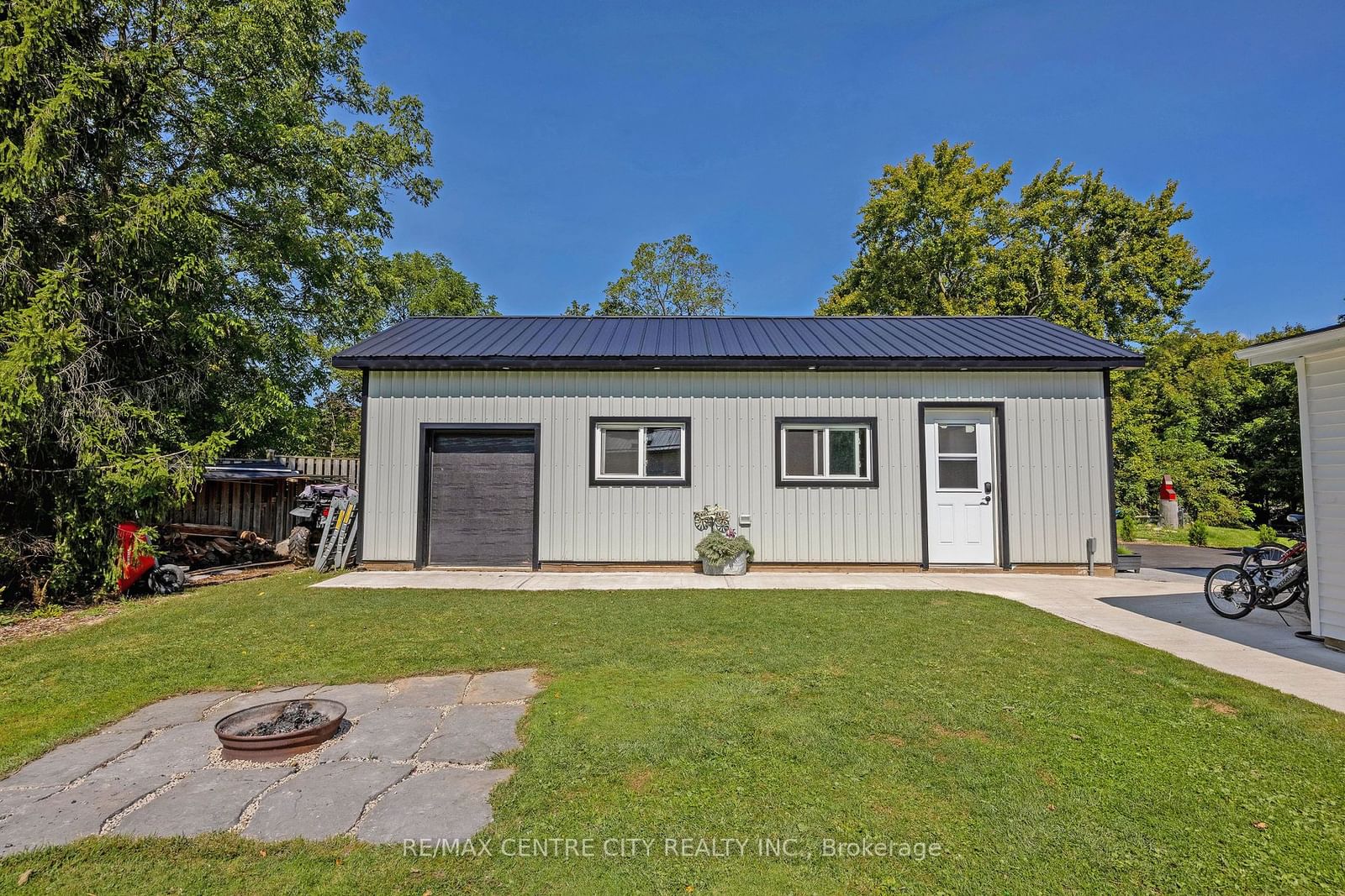 Listing Image 7
