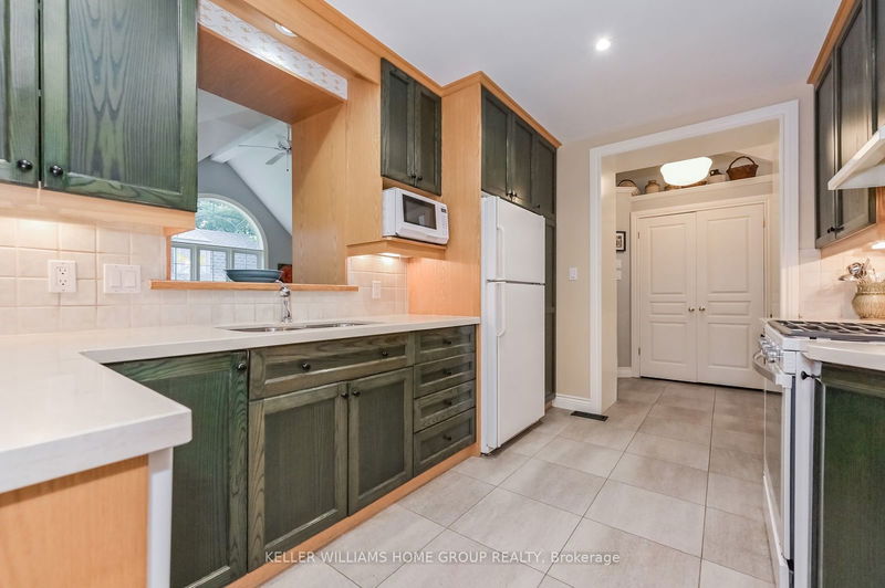 380 Garafraxa St W Centre Wellington, N1M 1C7 | Image 12