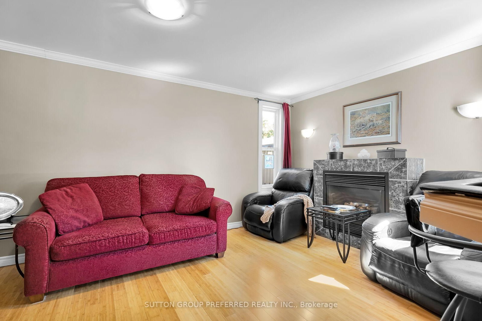 Listing Image 7