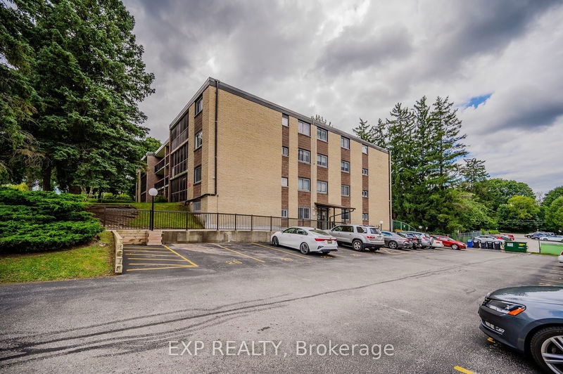  305 - 944 Caledonian View  Cambridge, N3H 1A5 | Image 34