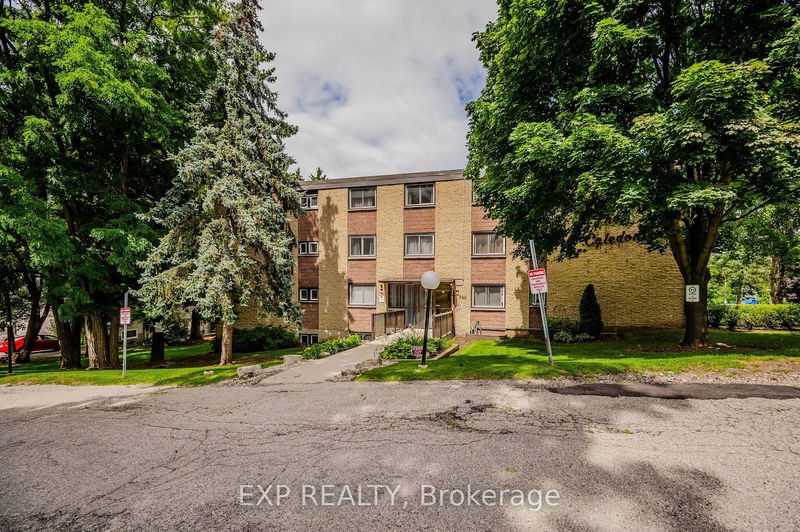  305 - 944 Caledonian View  Cambridge, N3H 1A5 | Image 6