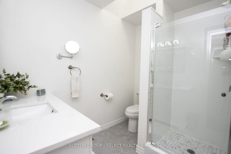 39 Ski Valley Cres  London, N6K 3H2 | Image 19