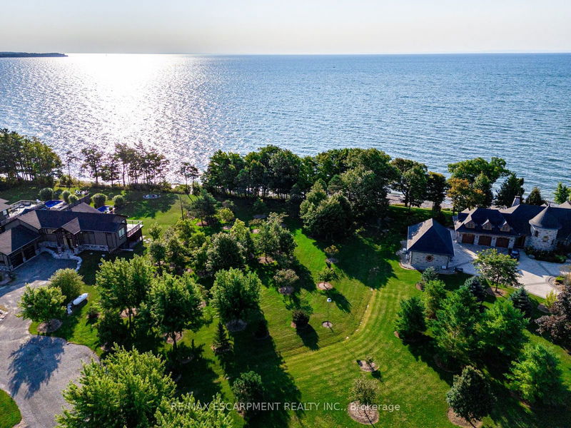 4 Weatherburn Line  Haldimand, N1A 2W6 | Image 2