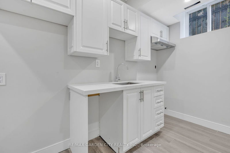 86 Beland Ave N Hamilton, L8H 6L1 | Image 31