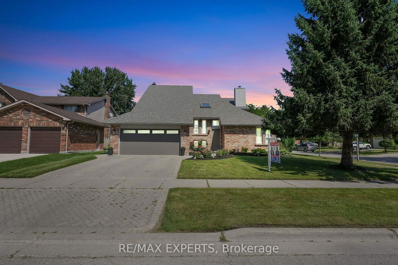 home for sale on 1574 Hastings Drive