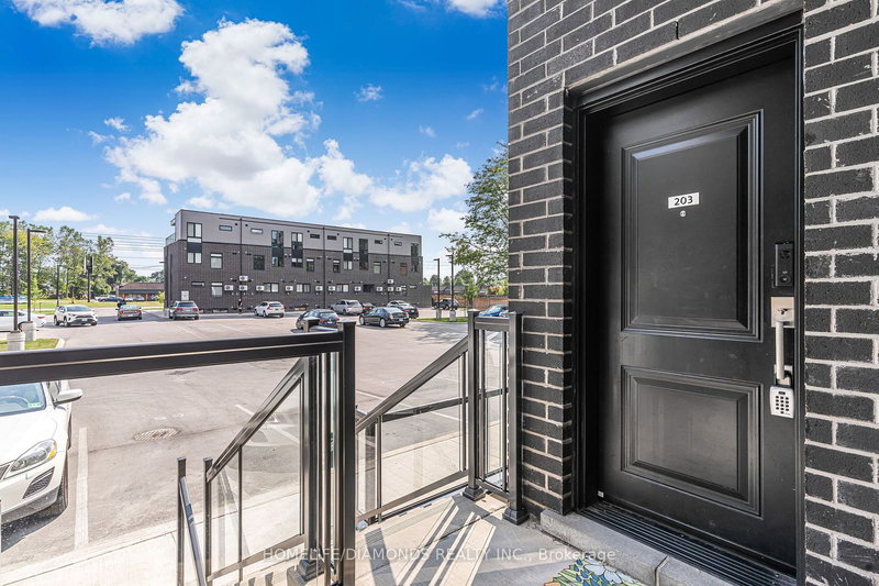 203 - 6065 MCLEOD Rd, Niagara Falls, L2G 0Z7 | Image 3