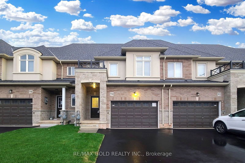 home for lease on 94 Pinot Crescent