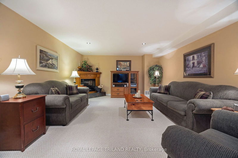 31 Vineden Dr  St. Thomas, N5P 2M7 | Image 25