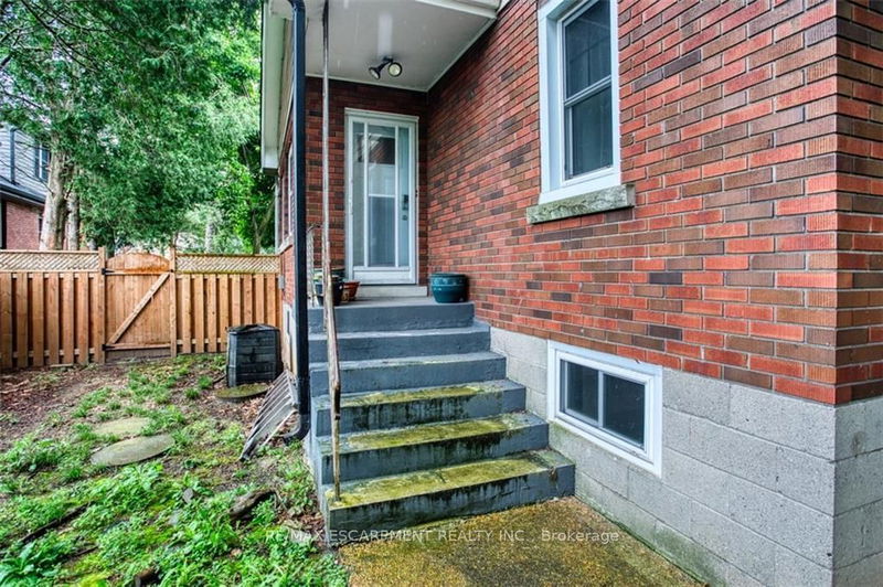 40 Pottruff Rd S Hamilton, L8K 3Z8 | Image 15