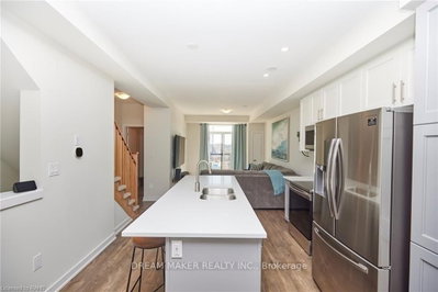 Unit 4 — 590 North Service Road — photo 3