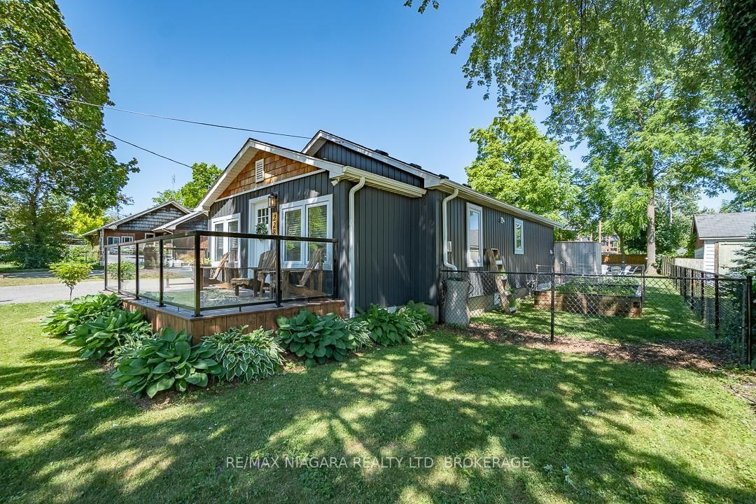 Listing Image 3