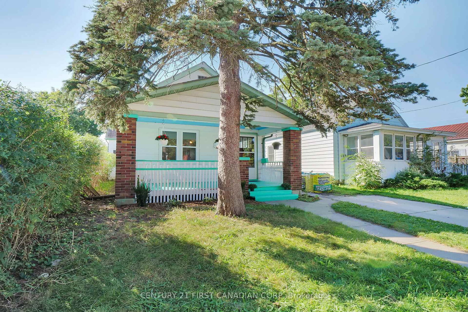 Listing photo 3