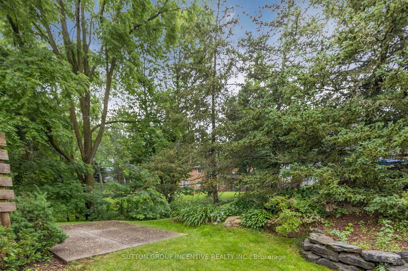 25 Silver Crt  Hamilton, L8B 0H9 | Image 36