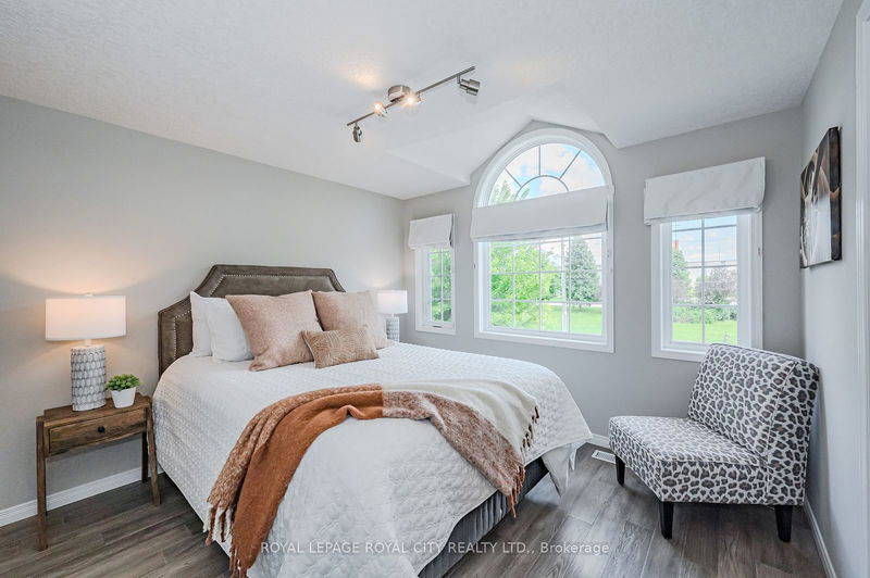 173 Clair Rd W Guelph, N1L 0A7 | Image 23