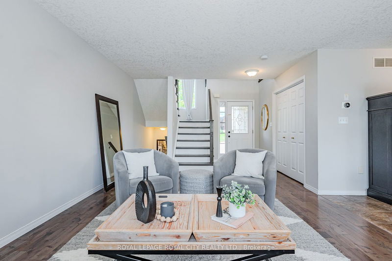 173 Clair Rd W Guelph, N1L 0A7 | Image 3