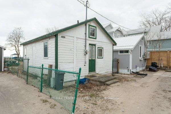 Listing Image 8