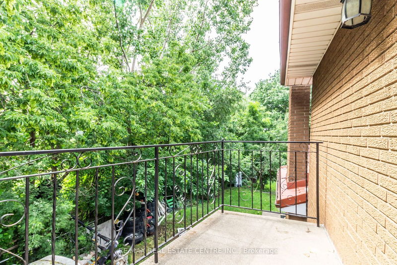 404 Queenston Rd  Hamilton, L8K 1J2 | Image 33