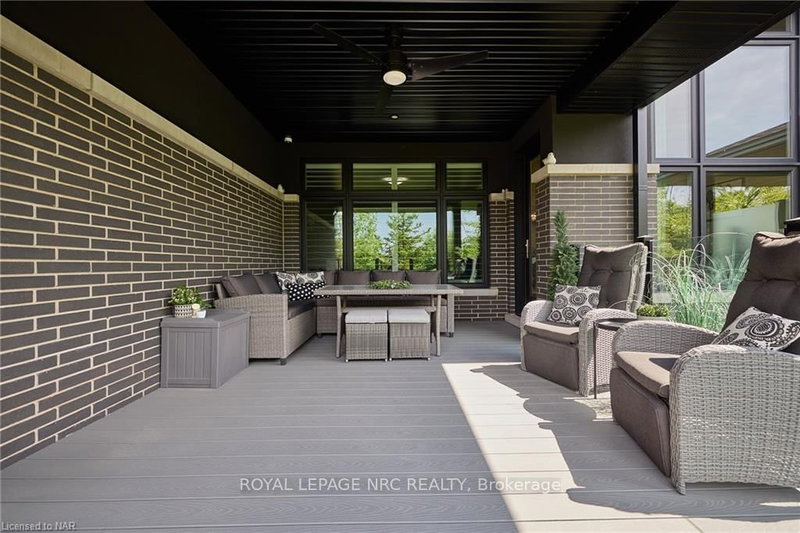 15 Taliesin Tr, Welland, L3C 0H5 | Image 3