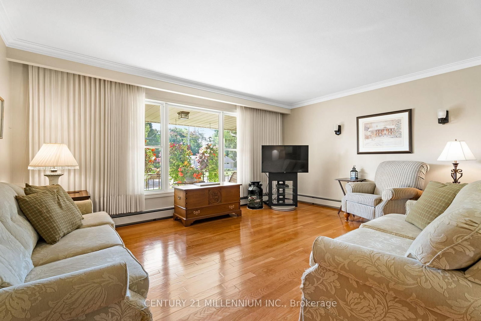 Listing Image 7