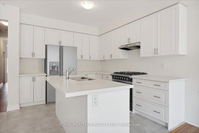 649 Pollock Grove — photo 6