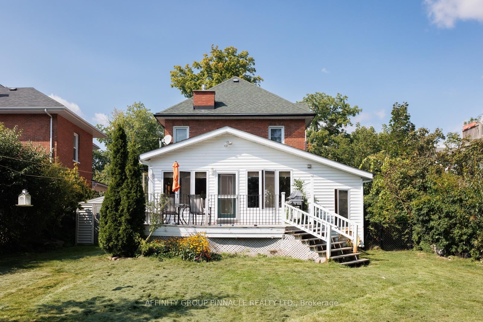 Listing Image 6