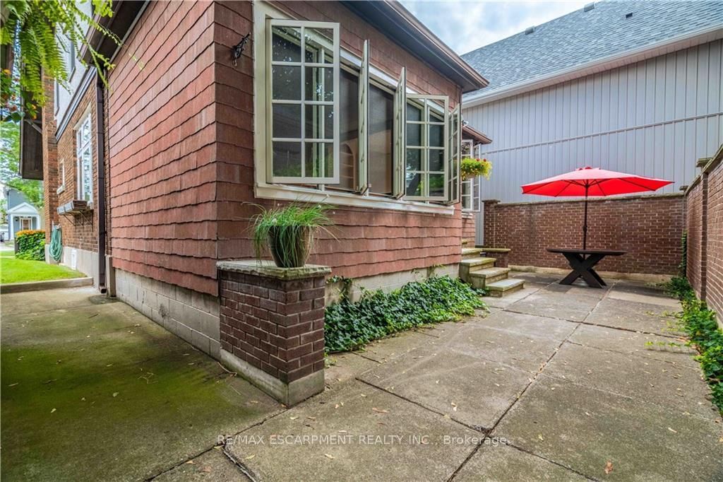 Listing Image 27