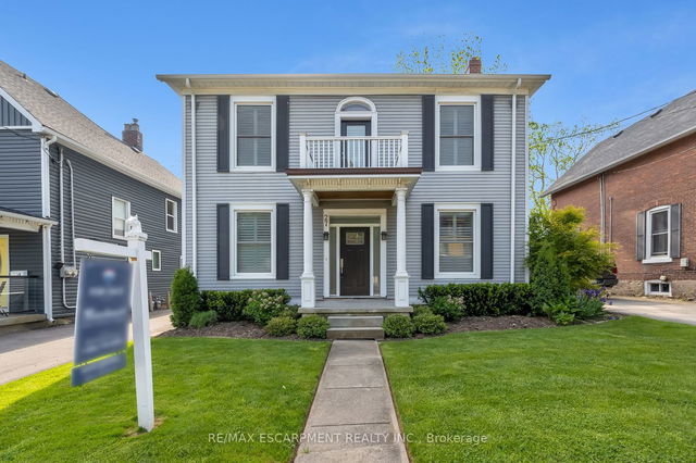 27 Mountain Street