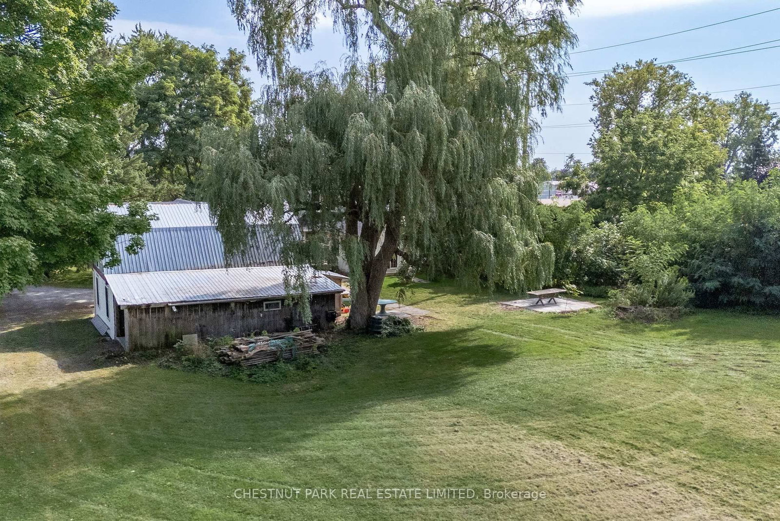 Listing Image 4