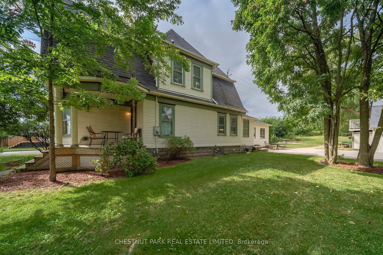 Listing Image 9