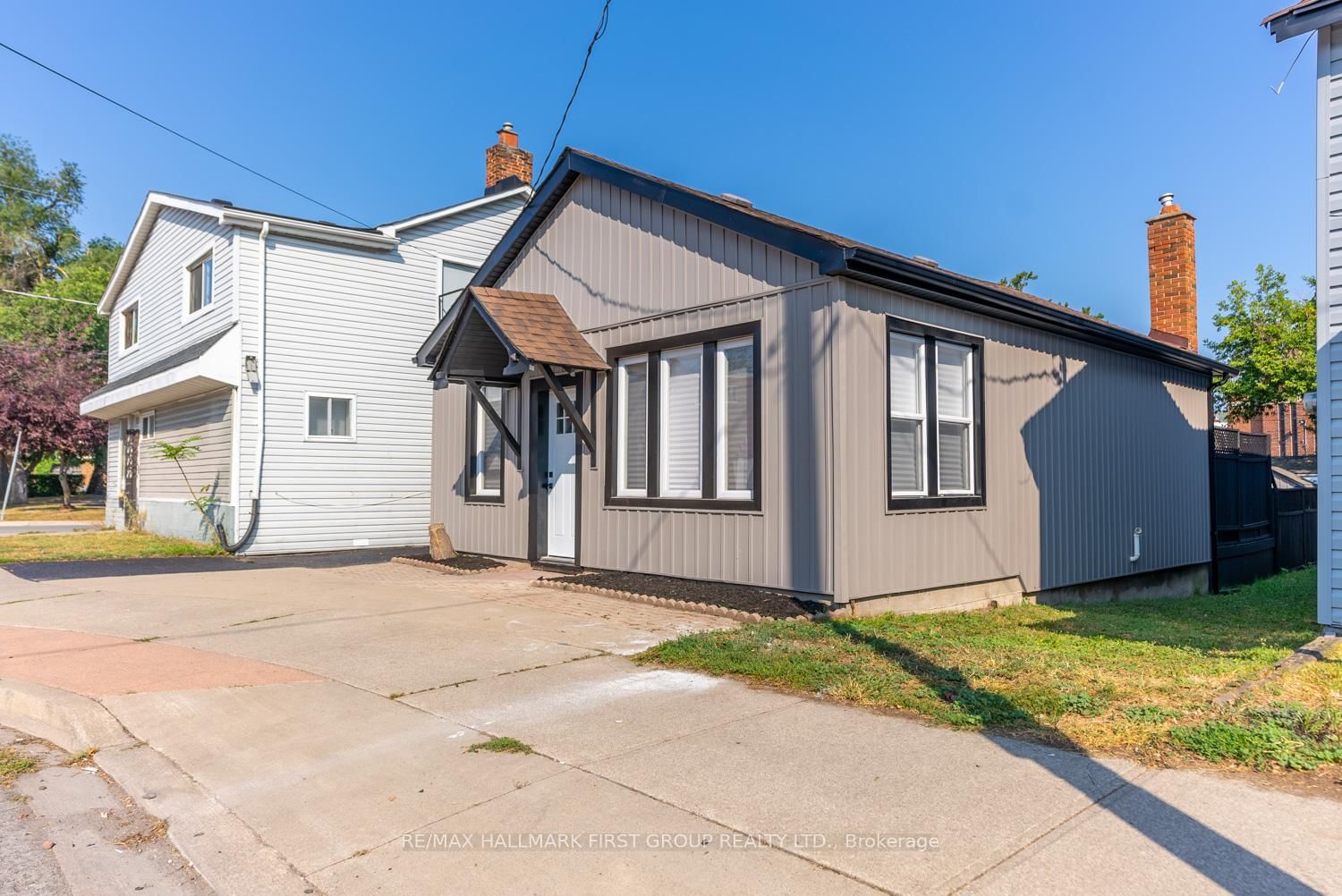 Listing Image 3
