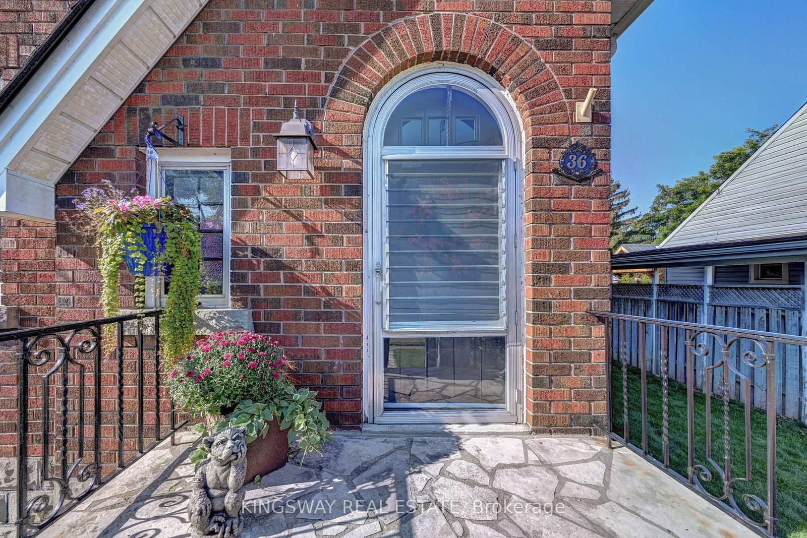 Listing Image 3