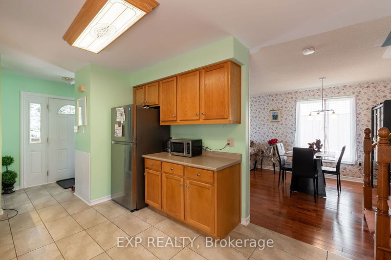 1136 Aldersbrook Rd  London, N6G 2X8 | Image 15