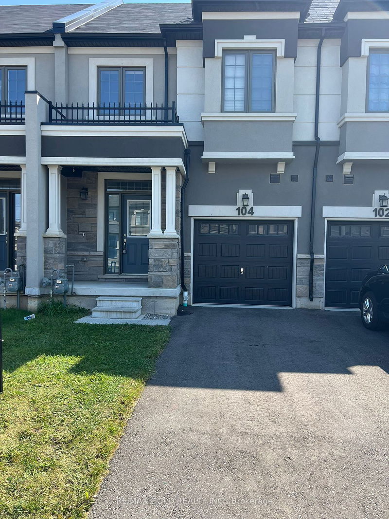 home for lease on 104 Flagg Avenue